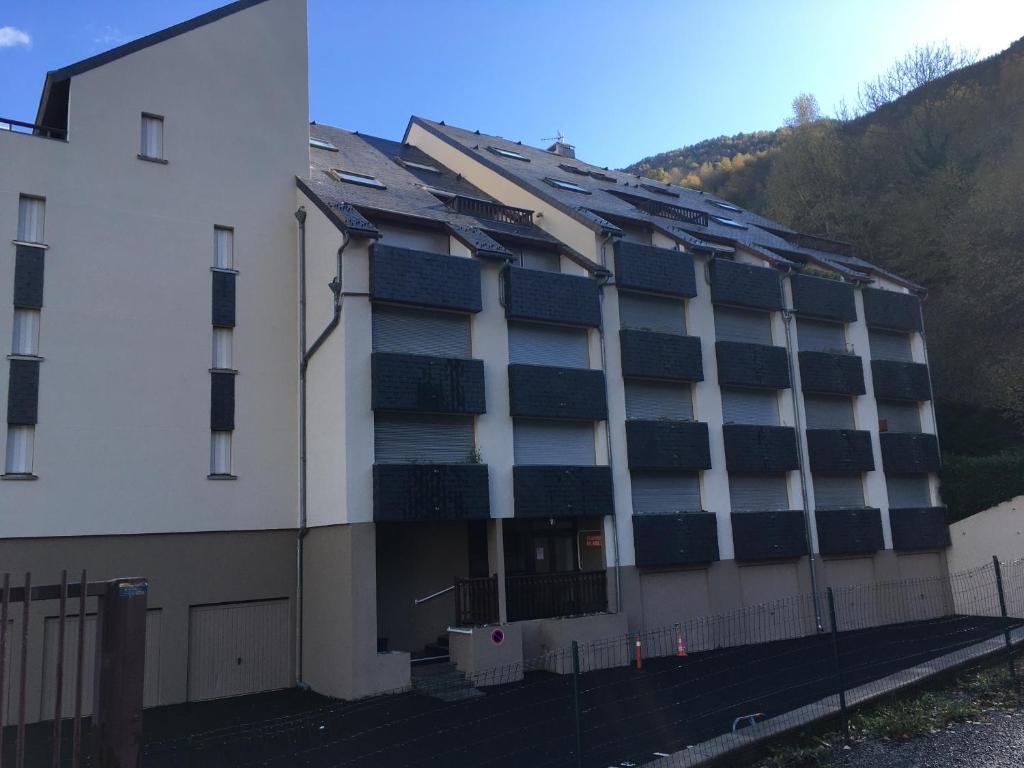 Studio 45 personnes 2 etoiles appartement pied des pistes 4