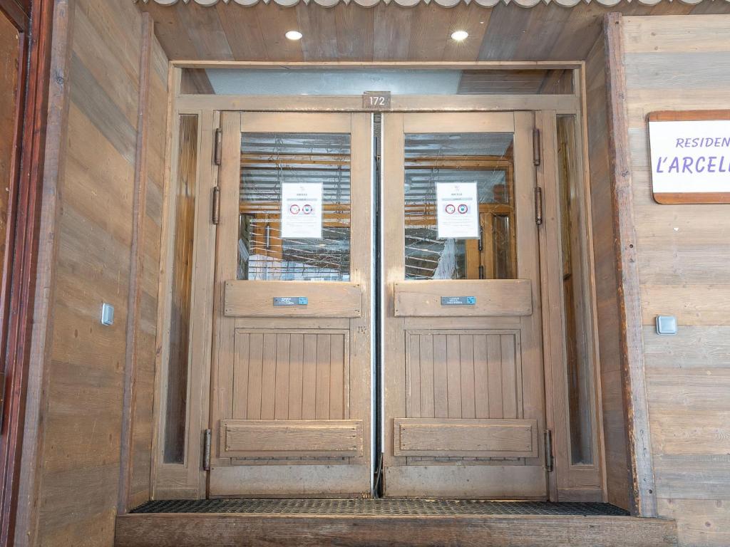 Studio Arcelle 216 by Interhome appartement pied des pistes 12
