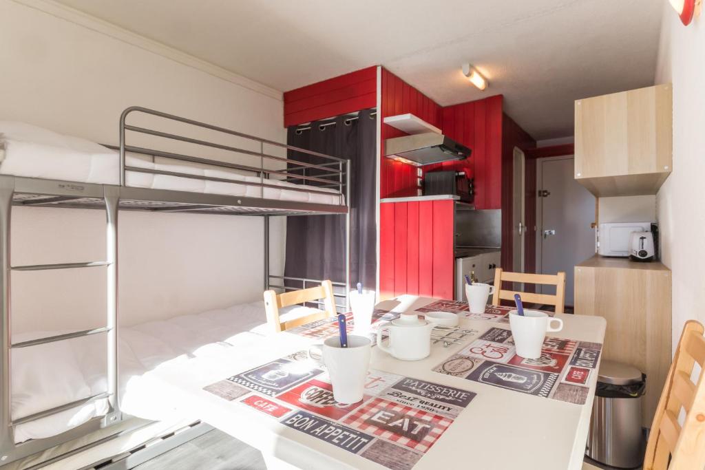 Studio Belles Challes appartement pied des pistes 17