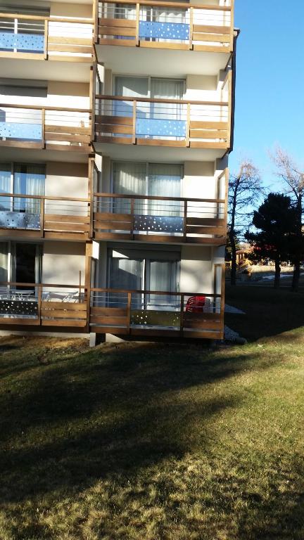 Studio COTE BRUNE 2 ALPES hotel pied des pistes 5
