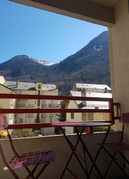 Studio Cauterets Residence le Lys appartement pied des pistes 2