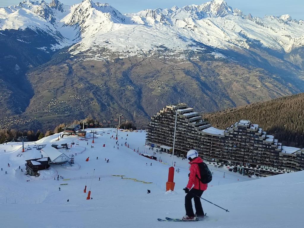 Studio Cosy 2100m pied des pistes Direct to SKI slopes SKI in SKI out LA PLAGNE AIME 2000 appartement pied des pistes 16