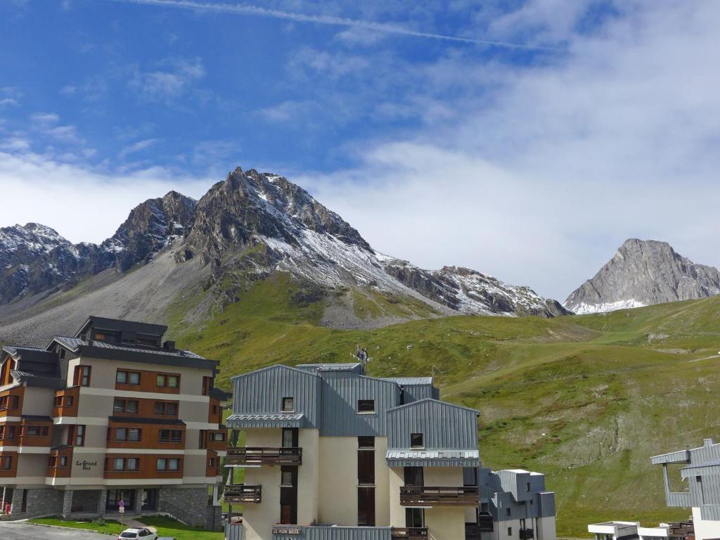 Studio Le Prariond Val Claret 9 by Interhome appartement pied des pistes 10