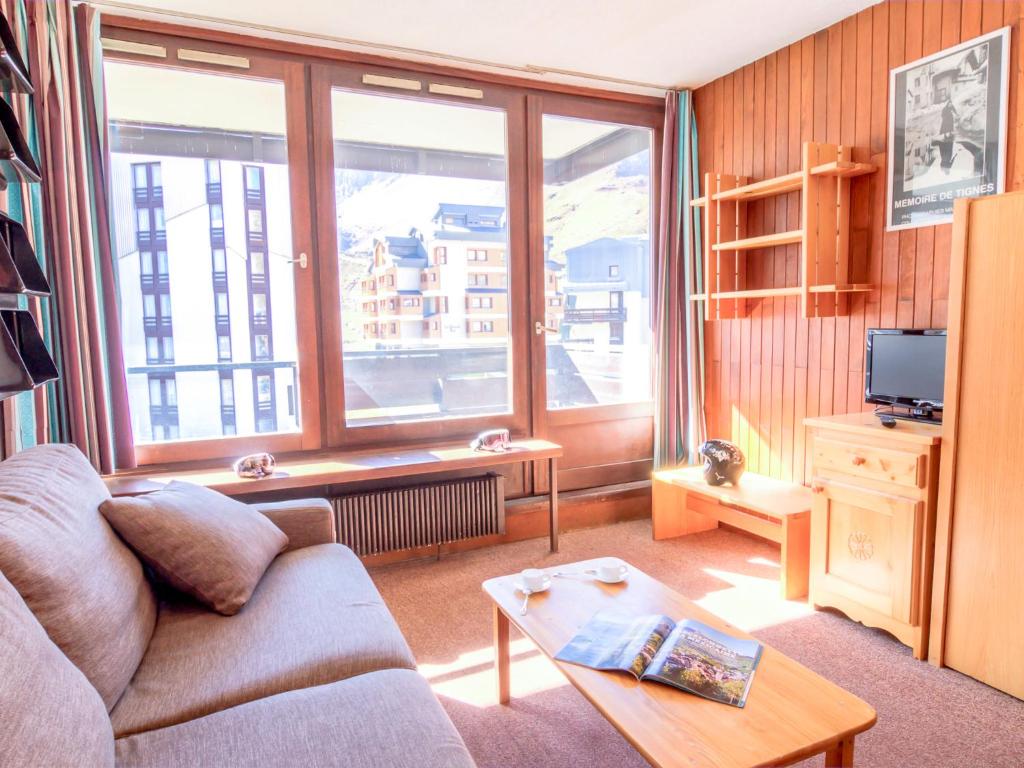 Studio Le Prariond Val Claret 9 by Interhome appartement pied des pistes 5