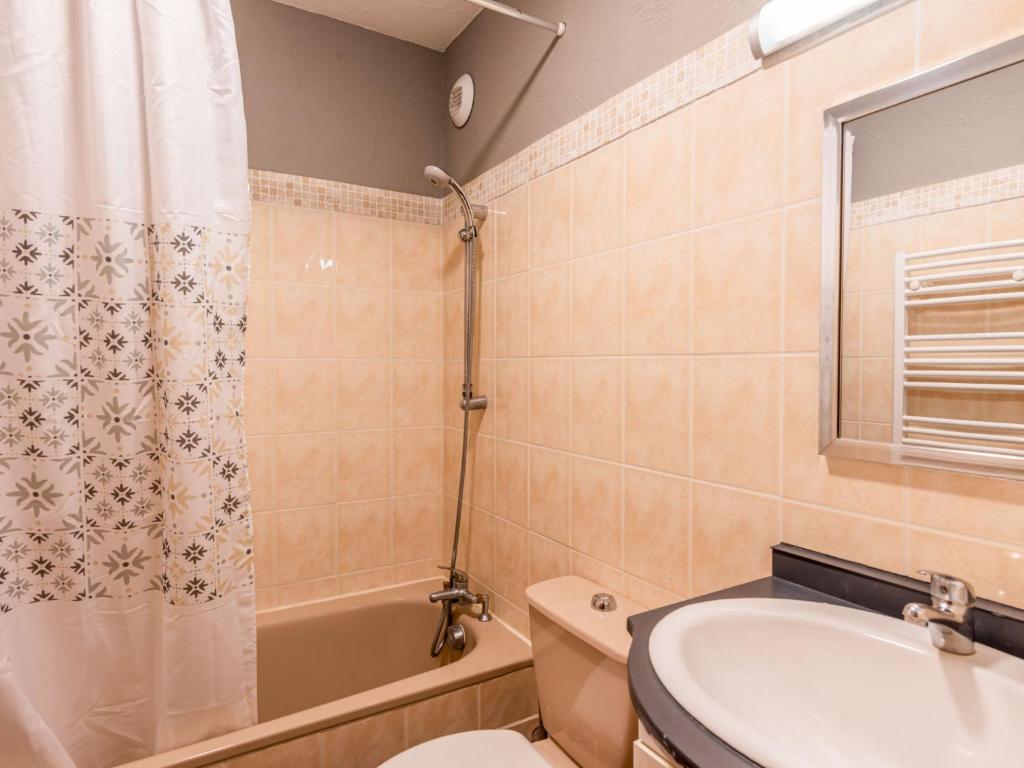 Studio Les Grets 10 by Interhome appartement pied des pistes 4