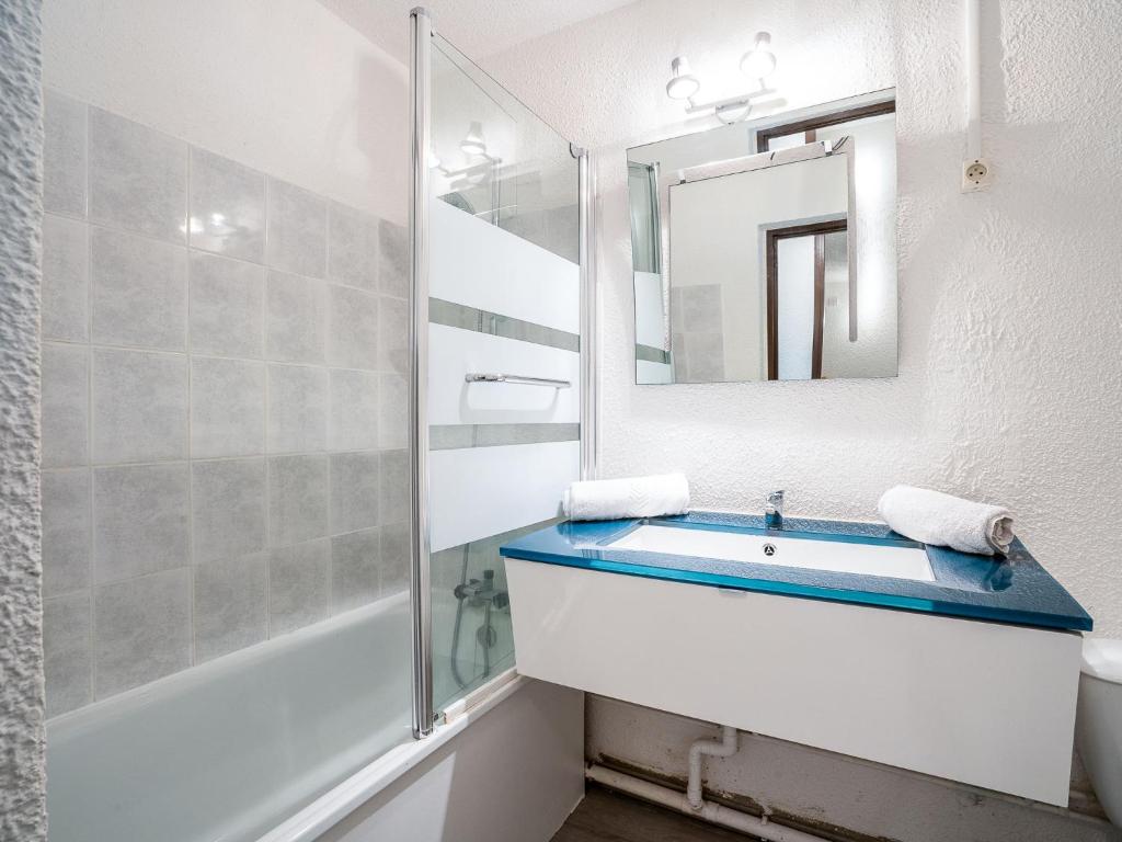 Studio Lunik Orion 28 by Interhome appartement pied des pistes 10