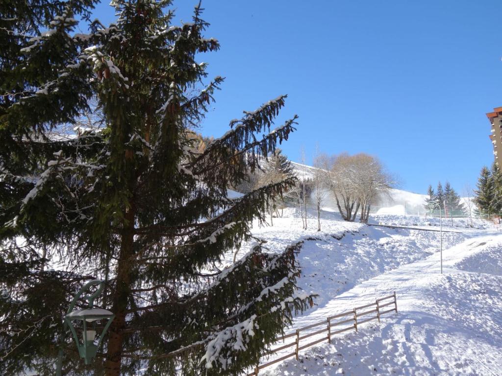 Studio Lunik Orion 28 by Interhome appartement pied des pistes 4