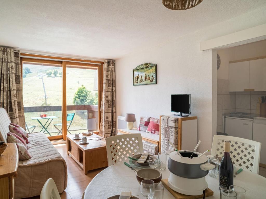 Studio Lunik Orion 32 by Interhome appartement pied des pistes 2