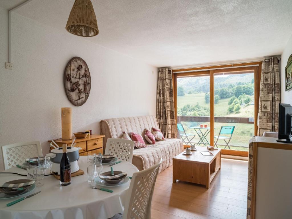 Studio Lunik Orion 32 by Interhome appartement pied des pistes