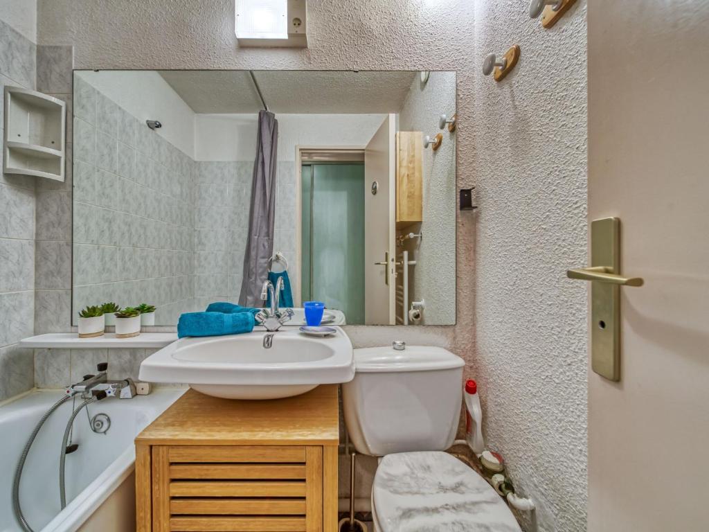Studio Lunik Orion 49 by Interhome appartement pied des pistes 14