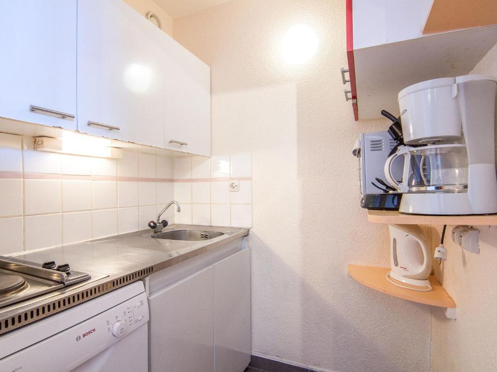 Studio Pegase Phenix 44 by Interhome appartement pied des pistes 9