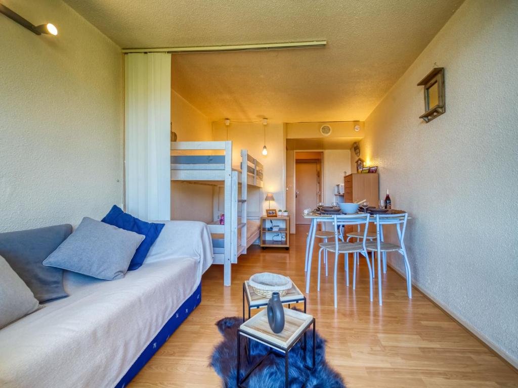Studio Pegase Phenix 73 by Interhome appartement pied des pistes 10
