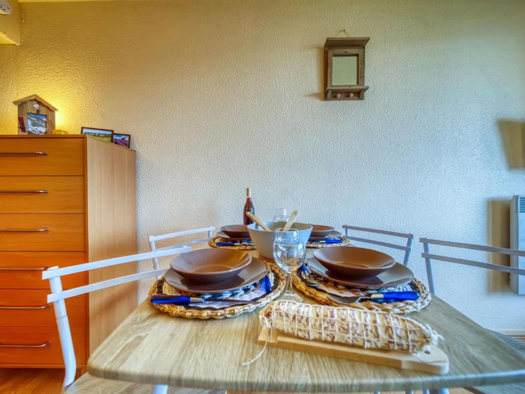 Studio Pegase Phenix 73 by Interhome appartement pied des pistes 13