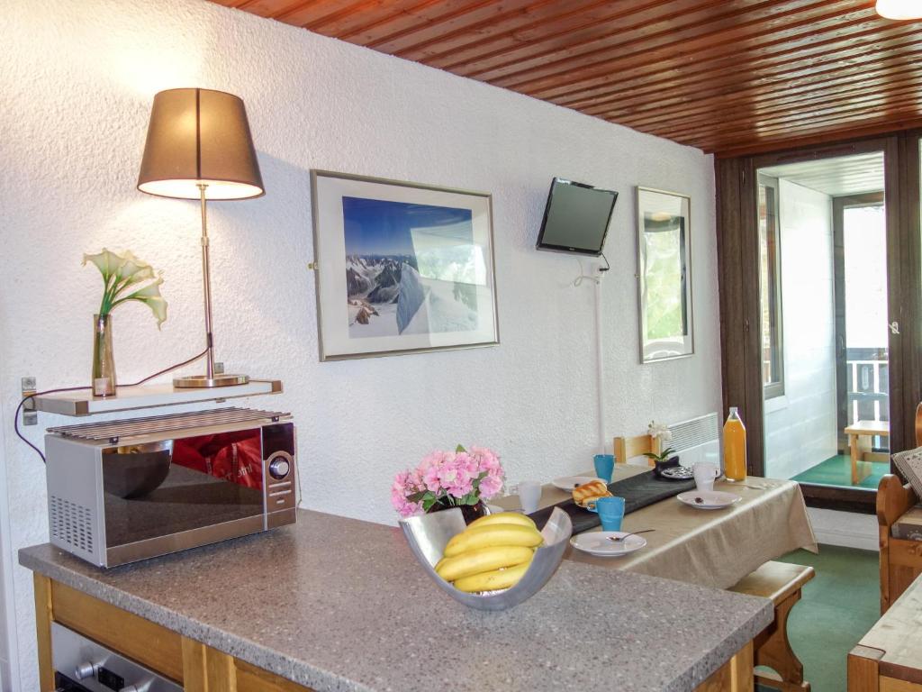 Studio Serac V7 by Interhome appartement pied des pistes 10