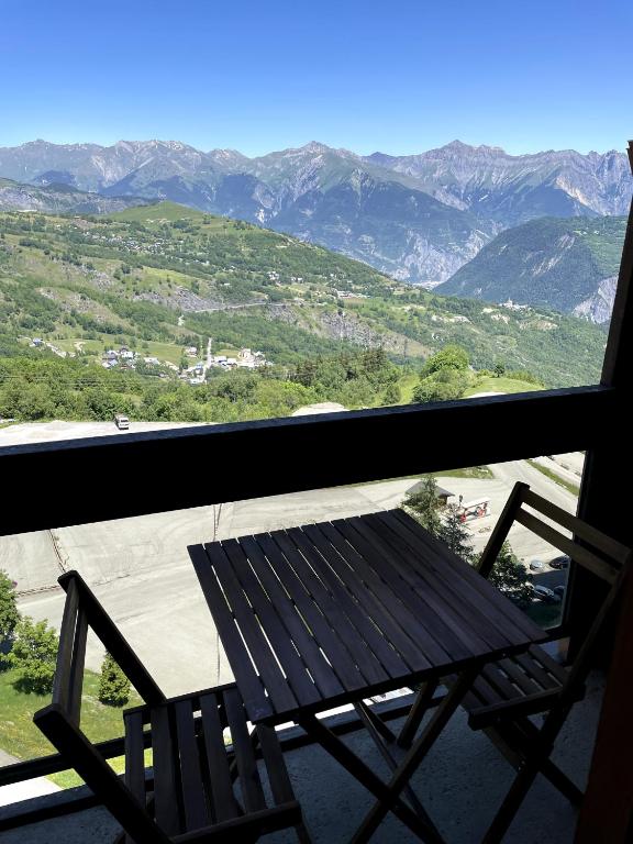 Studio au pied des pistes avec balcon 46 pers appartement pied des pistes 11
