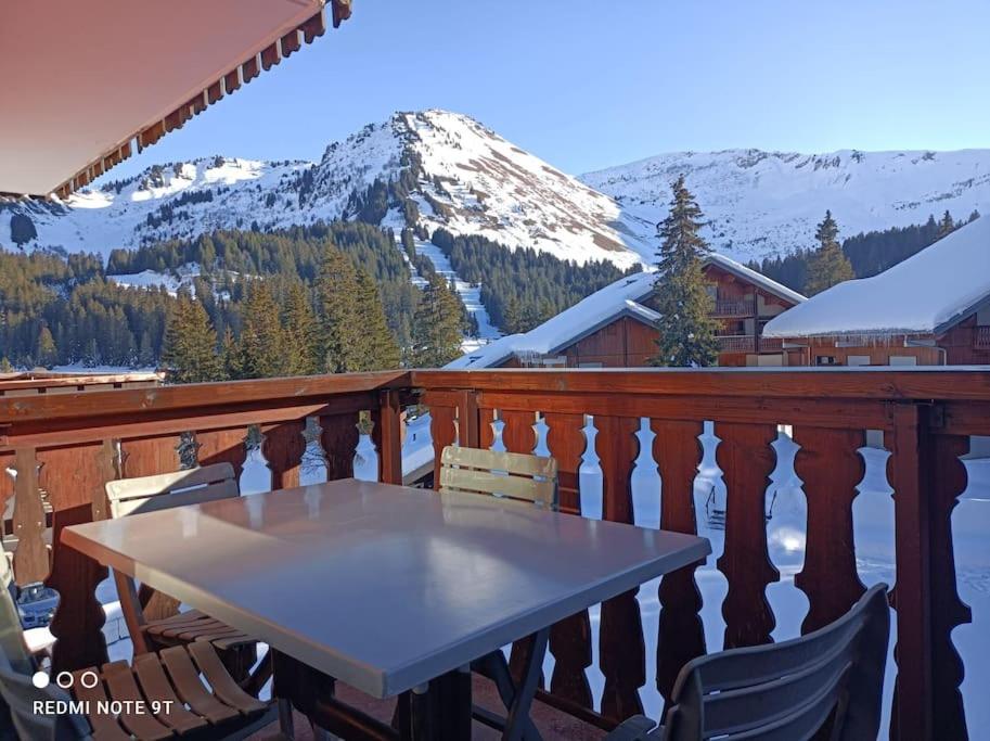 Studio au pied des pistes avec vue sur la montagne appartement pied des pistes 7