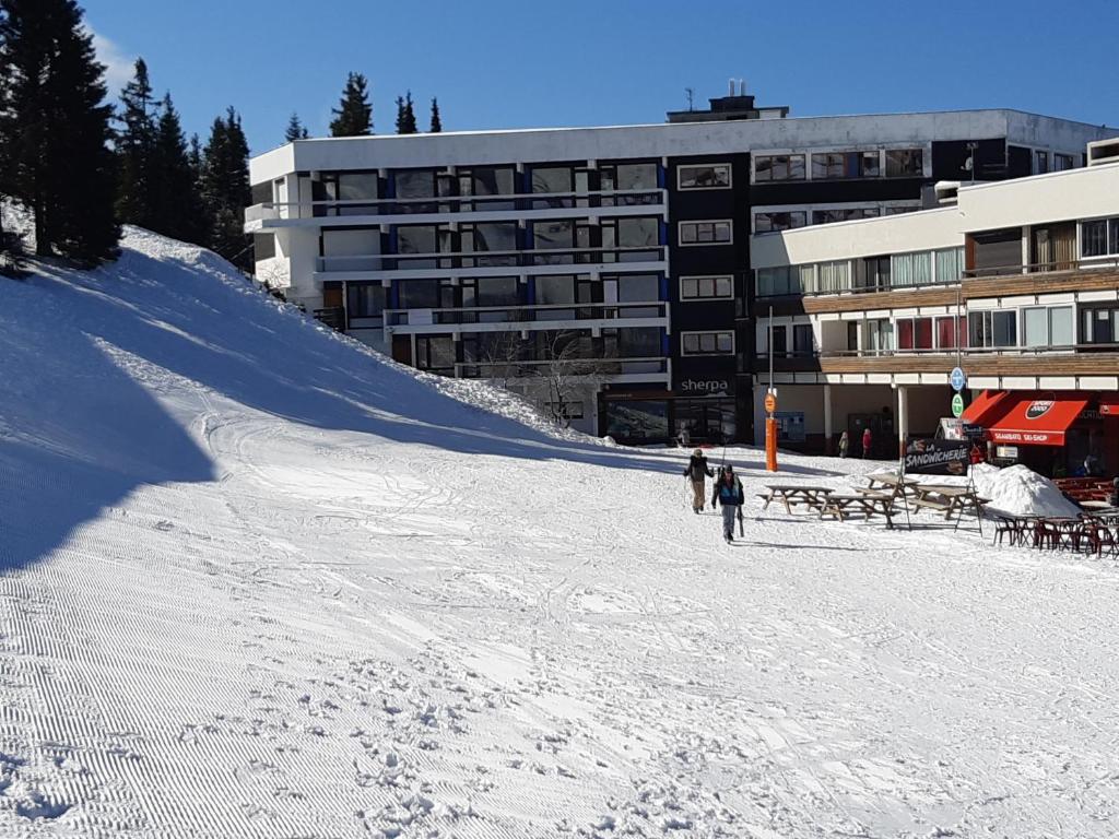 Studio aux pieds des pistes Roche Beranger appartement pied des pistes