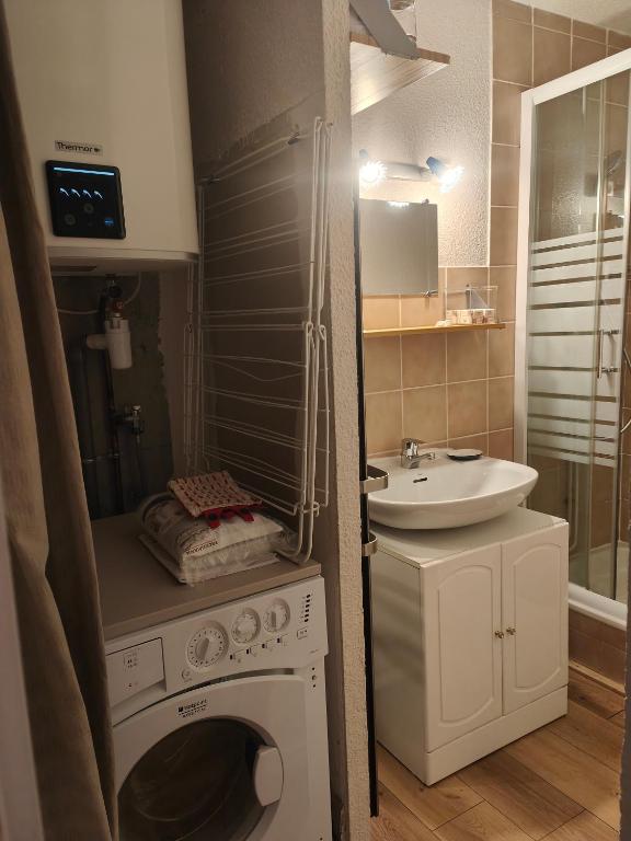 Studio avec jardin et garage proche Super venosc appartement pied des pistes 11