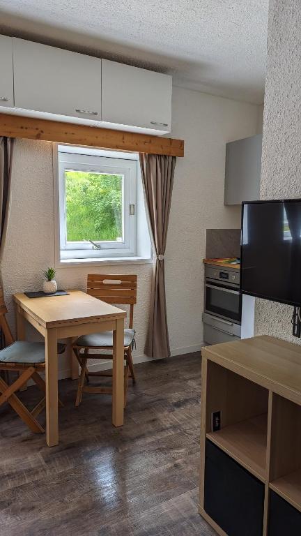 Studio avec linge de maison fourni et tout equipe aux pieds des pistes appartement pied des pistes 3
