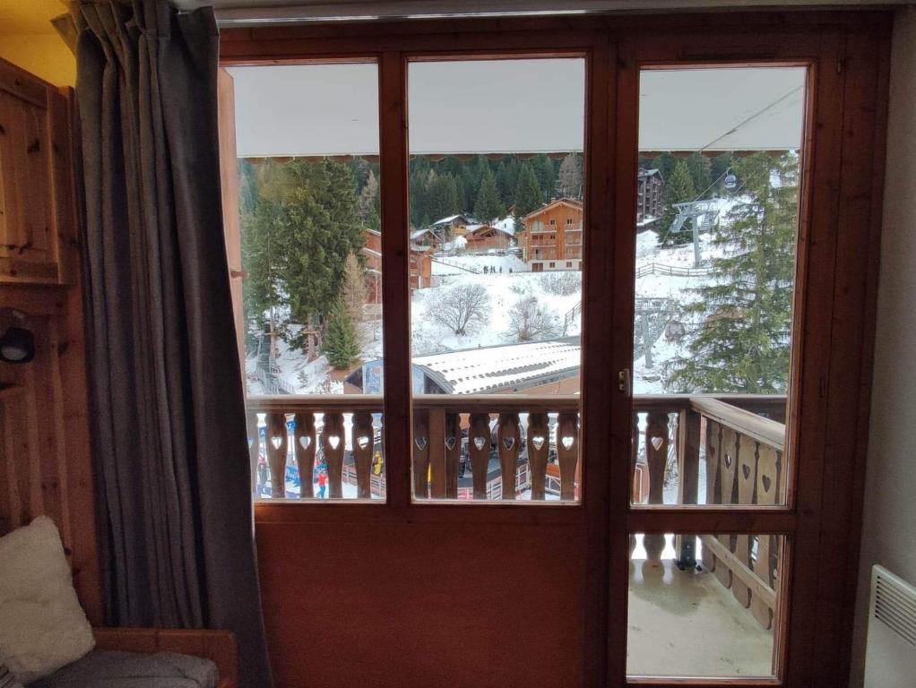 Studio centre station vue magnifique Valfrejus appartement pied des pistes 11