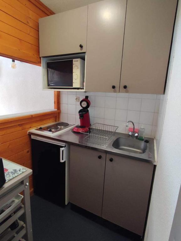 Studio centre station vue magnifique Valfrejus appartement pied des pistes 3