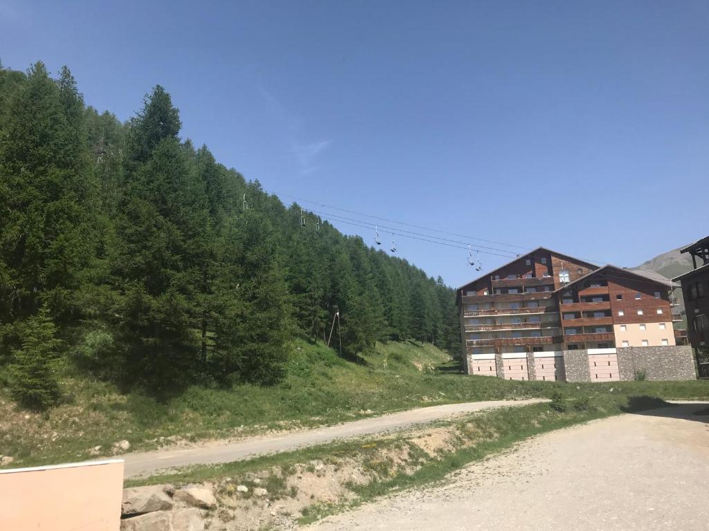 Studio chaleureux a la Foux DAllos appartement pied des pistes 13
