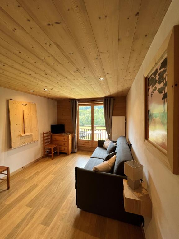 Studio face aux pistes appartement pied des pistes 2