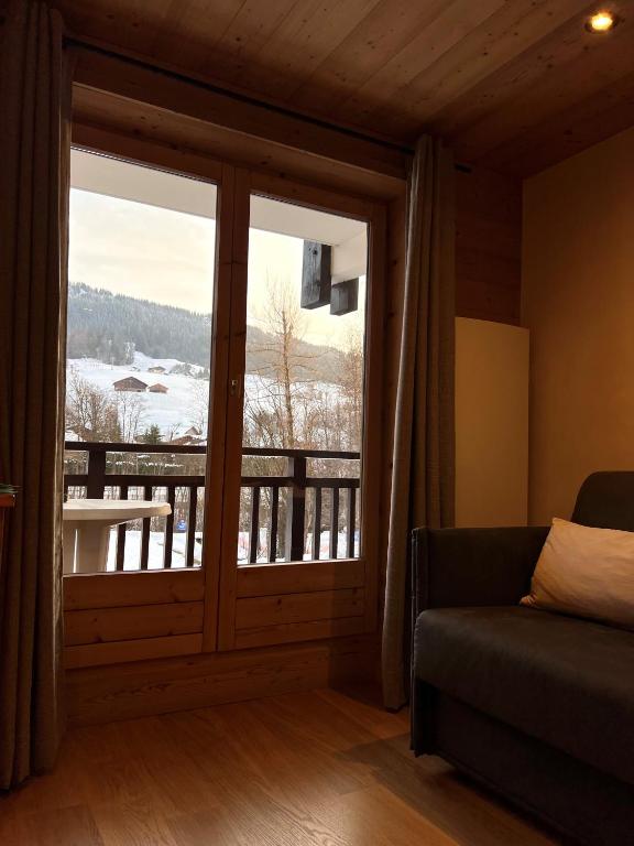 Studio face aux pistes appartement pied des pistes