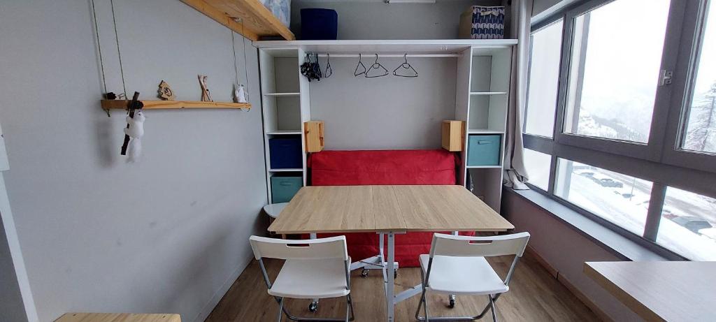 Studio fonctionnel 16m2 avec vue panoramique appartement pied des pistes 2