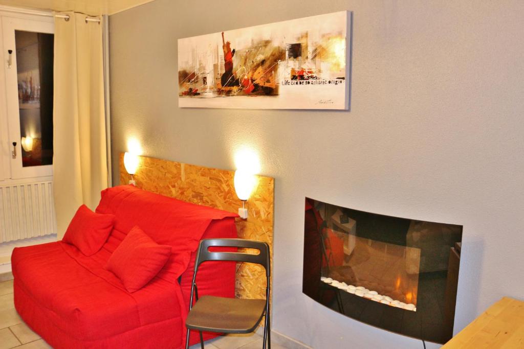 Studio pied de pistes avec place de parking prive exterieure LA MONGIE TOURMALET appartement pied des pistes 15