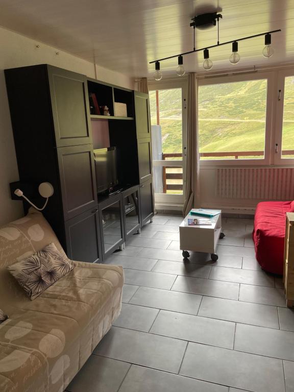 Studio pied de pistes avec place de parking prive exterieure LA MONGIE TOURMALET appartement pied des pistes 8