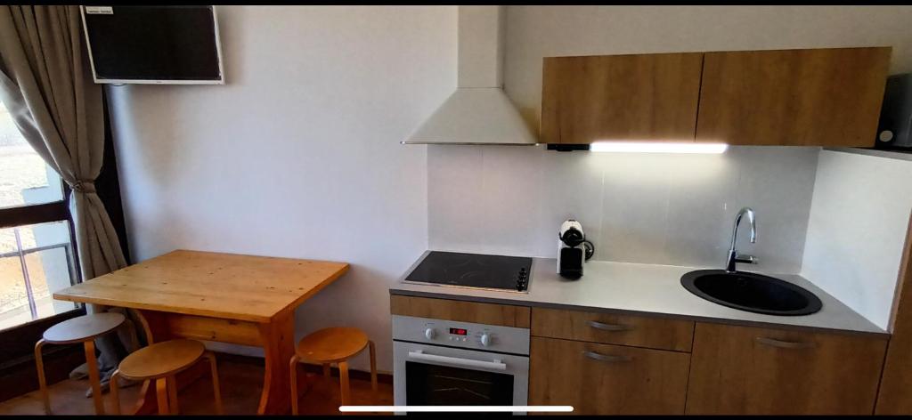 Studio pour 4 personnes pied dans les pistes appartement pied des pistes 11