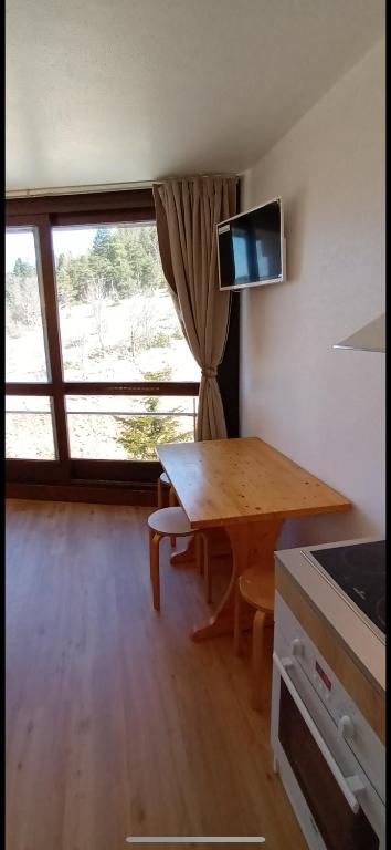 Studio pour 4 personnes pied dans les pistes appartement pied des pistes 4