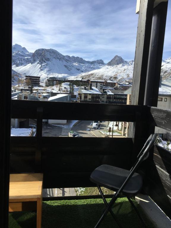 Studio renove 2 adultes 2 enfants Tignes Lavachet Vue Montagne plein sud appartement pied des pistes 11