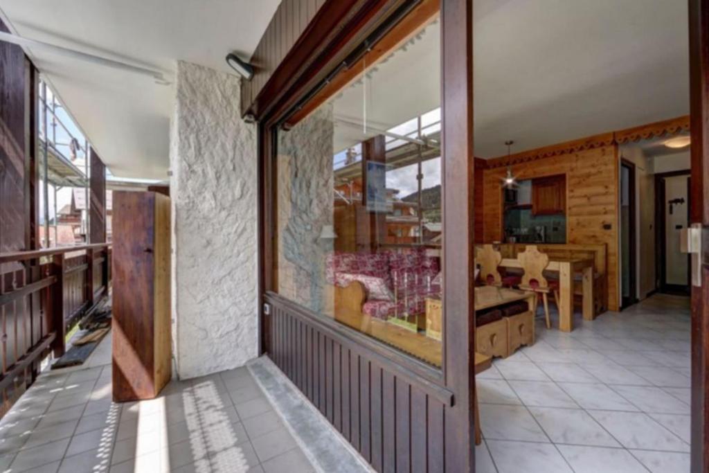Studio with balcony in the center of the village appartement pied des pistes 5