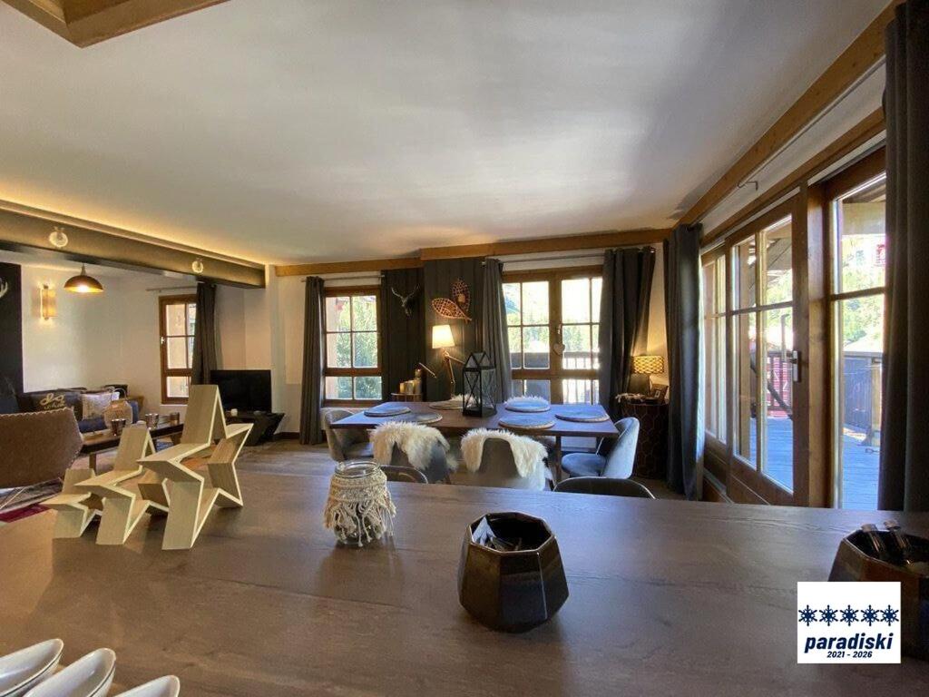 Stylish ski in ski out 3 bed apartment Arc 1950 appartement pied des pistes 10
