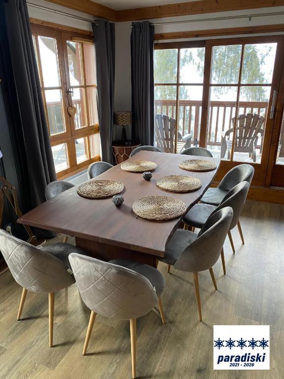 Stylish ski in ski out 3 bed apartment Arc 1950 appartement pied des pistes 11