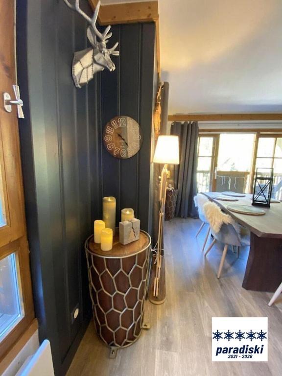 Stylish ski in ski out 3 bed apartment Arc 1950 appartement pied des pistes 15