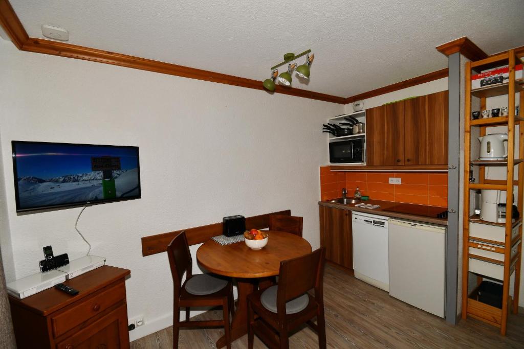 Superb viewSwim PoolSmart TVNetflixProjector appartement pied des pistes 14