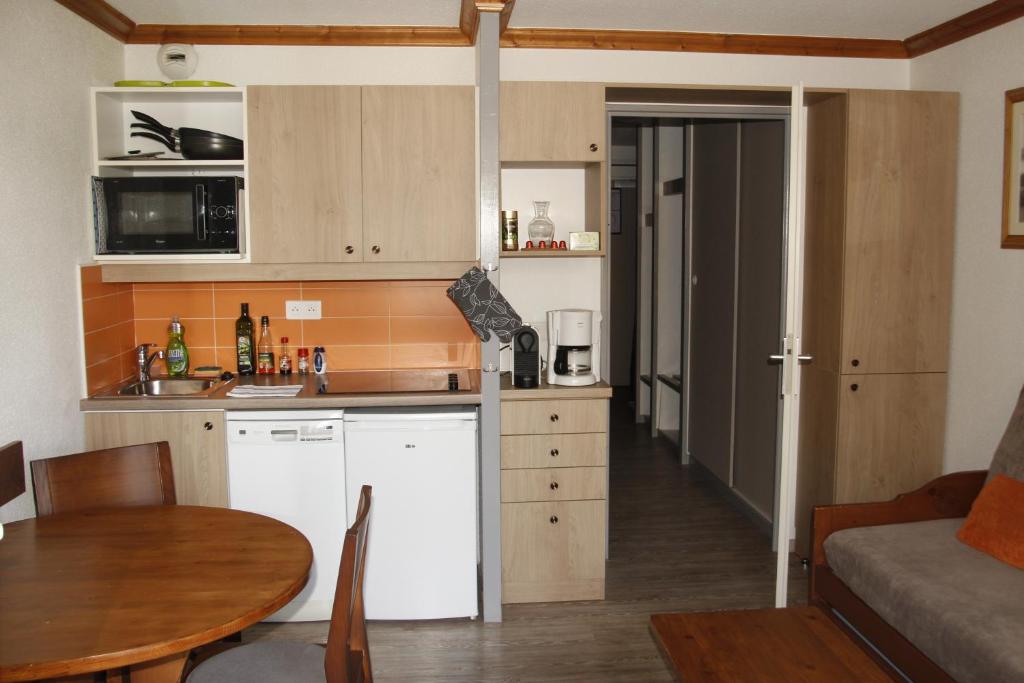Superb viewSwim PoolSmart TVNetflixProjector appartement pied des pistes 16