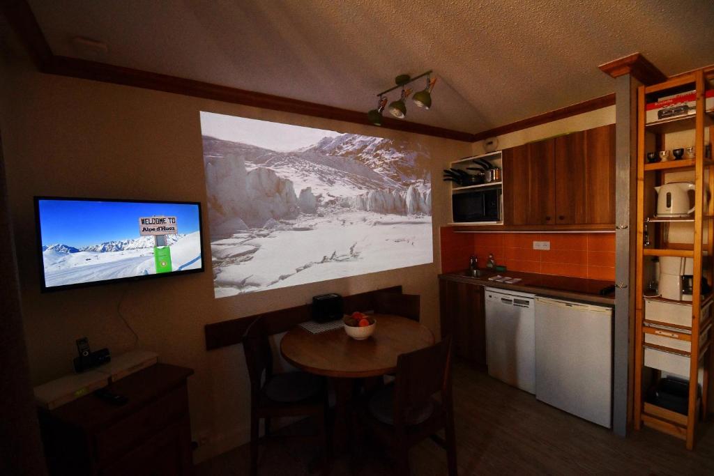Superb viewSwim PoolSmart TVNetflixProjector appartement pied des pistes 7