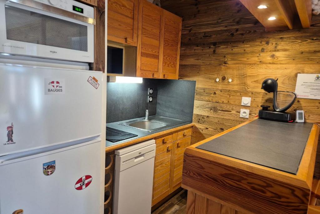 Superbe appartement au pied des pistes Le chamois appartement pied des pistes 2