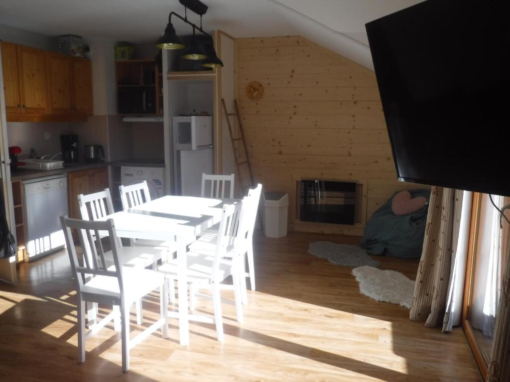 Superbe appartement aux Orres 1800 six couchages appartement pied des pistes 15