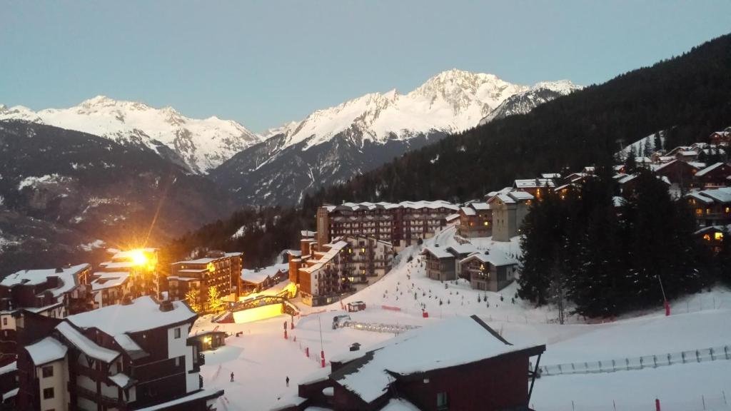 Superbe appartement en residence skis aux pieds appartement pied des pistes