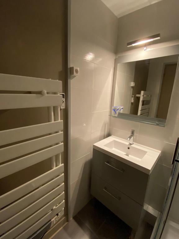 Superbe studio de montagne au pied des pistes de ski appartement pied des pistes 2