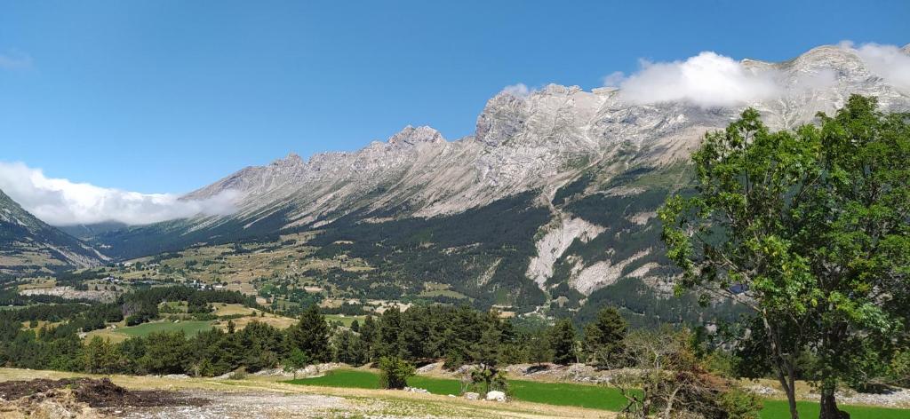 Superdevoluy appart 7eme etage sud Aurouze appartement pied des pistes 4