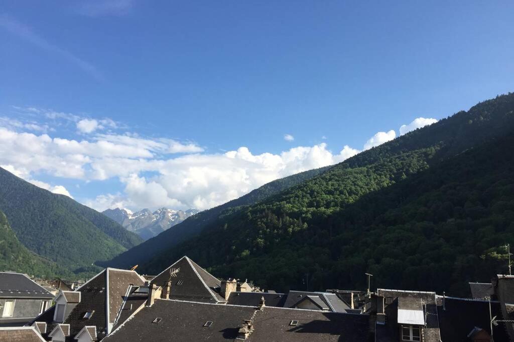 T2 Bis calme centre Bagneres de Luchon appartement pied des pistes