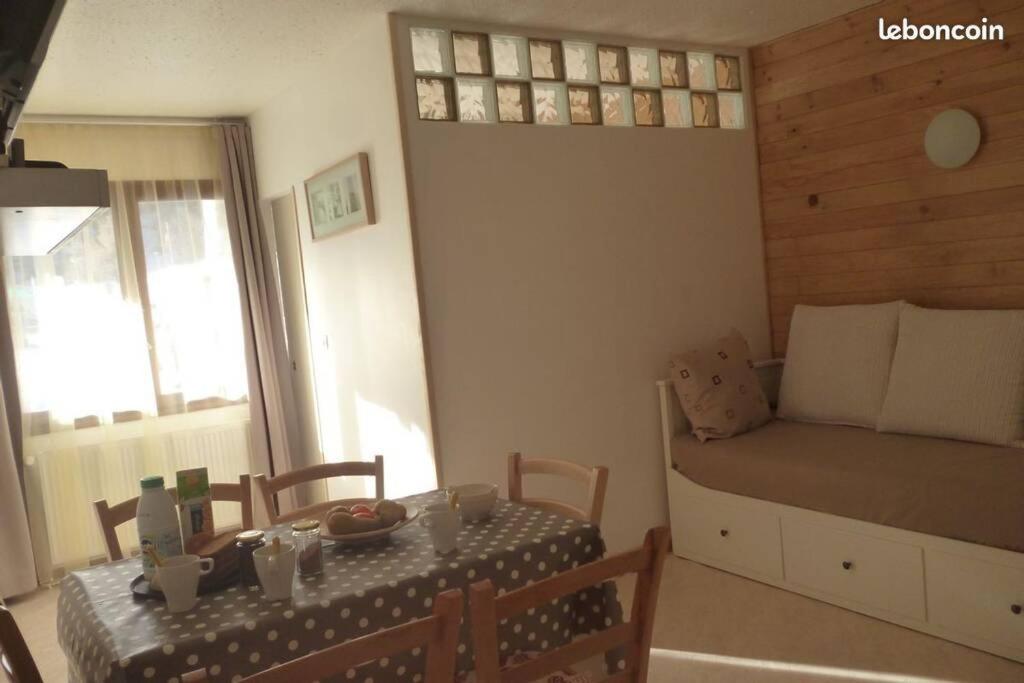 T2 Immeuble Chanteclerc 6 personnes 37m2 PRALOUP 1600 appartement pied des pistes 15