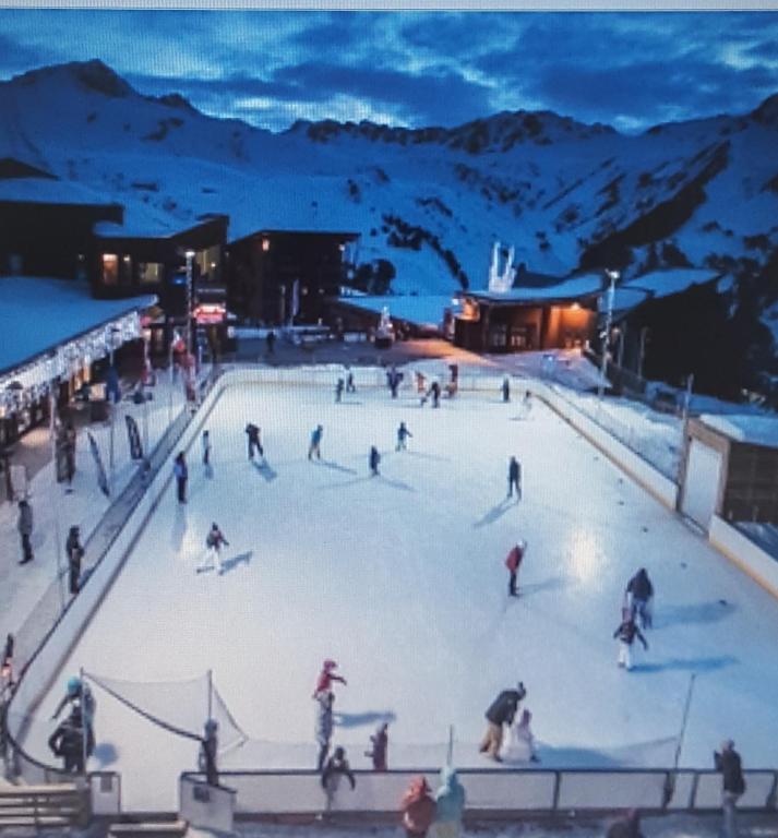 T2 Les Chardons avec Piscine Sauna et Hammam appartement pied des pistes 11