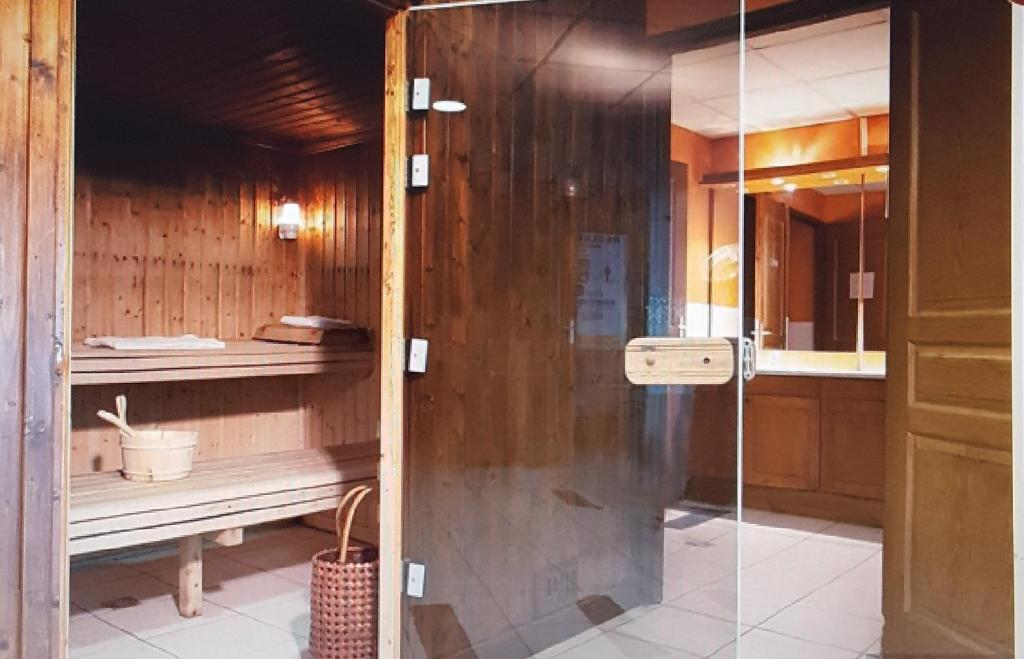 T2 Les Chardons avec Piscine Sauna et Hammam appartement pied des pistes 2
